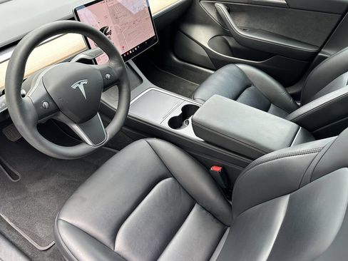 Used 2022 Tesla Model 3 Long Range AWD/4WD image 27