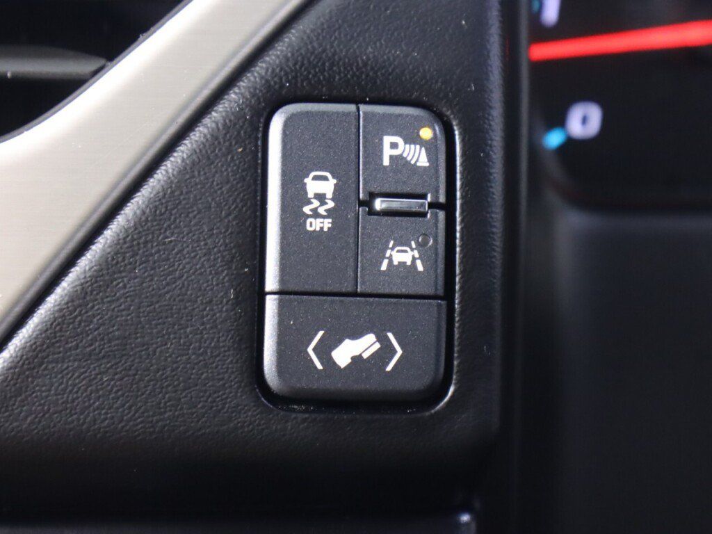 Used 2019 GMC Yukon Denali w/ Open Road Package RWD image 12