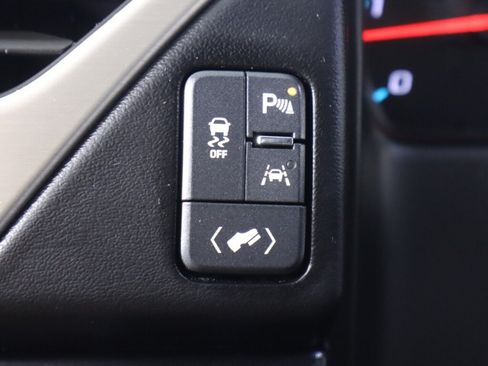 Used 2019 GMC Yukon Denali w/ Open Road Package RWD image 12
