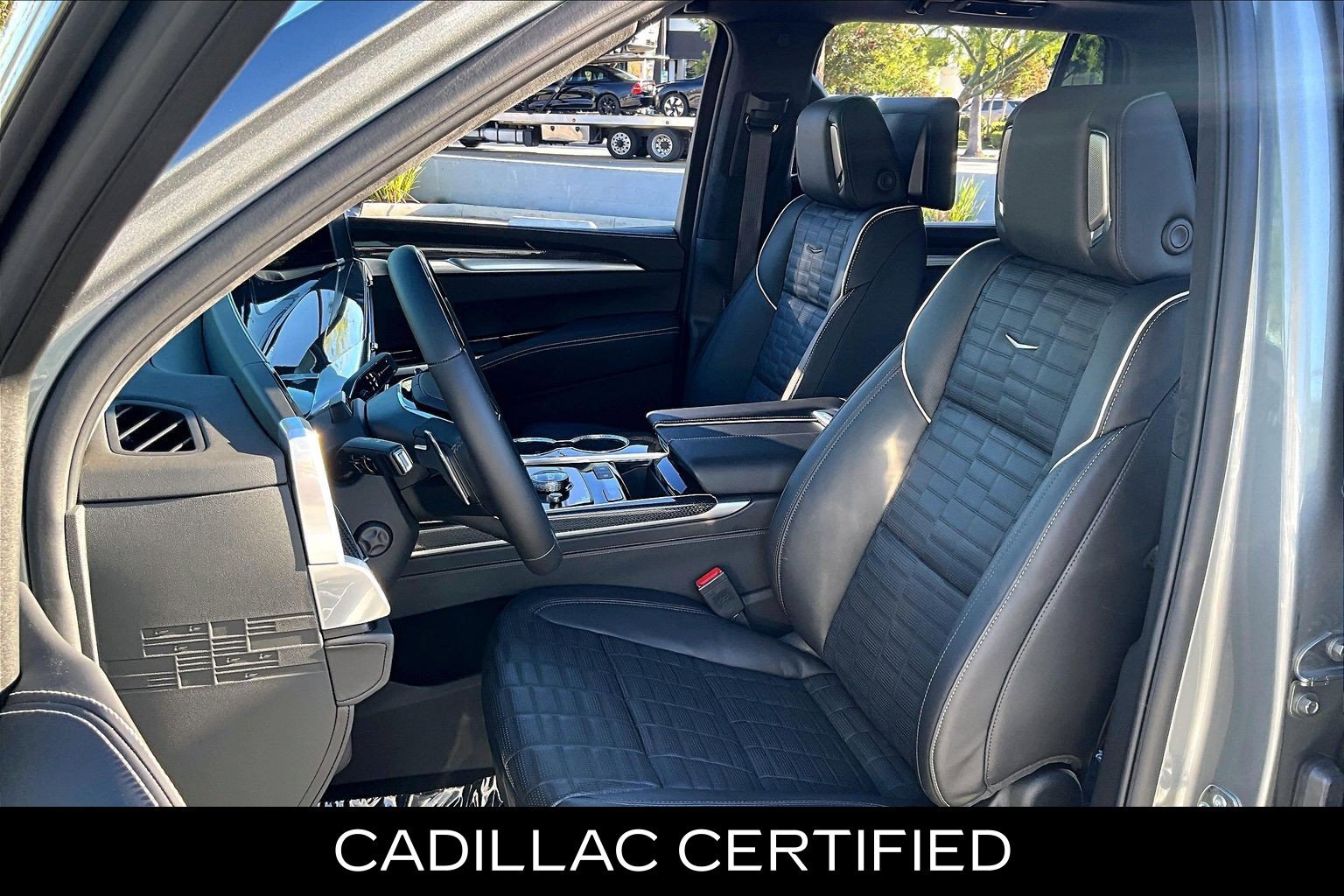 Used 2026 Cadillac Escalade V w/ LPO, Floor Liner Package AWD/4WD image 9