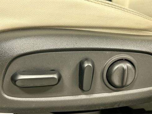 Used 2021 Buick Encore GX Preferred w/ Cold Weather Comfort Package image 10