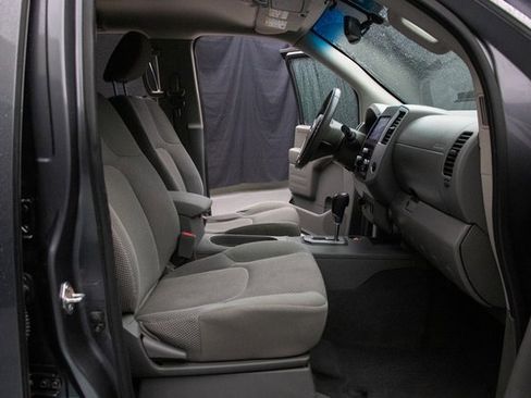 Used 2021 Nissan Frontier SV image 17