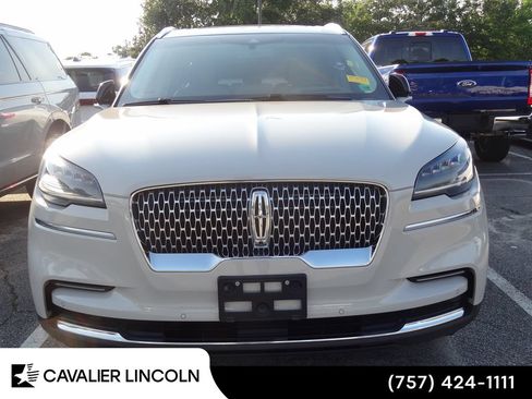 Used 2022 Lincoln Aviator Reserve w/ Equipment Group 201A RWD image 2