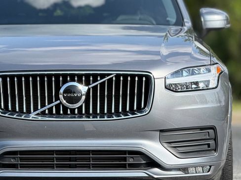 Used 2020 Volvo XC90 T5 Momentum w/ Protection Package FWD image 15