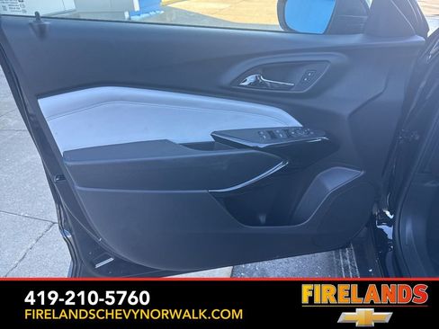 New 2026 Chevrolet Trax LT w/ Sunroof Package image 13