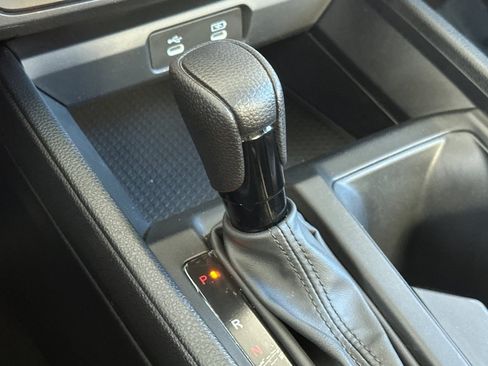 Used 2023 Honda Accord EX image 18