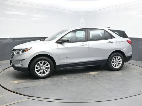 Used 2021 Chevrolet Equinox LS AWD/4WD image 5