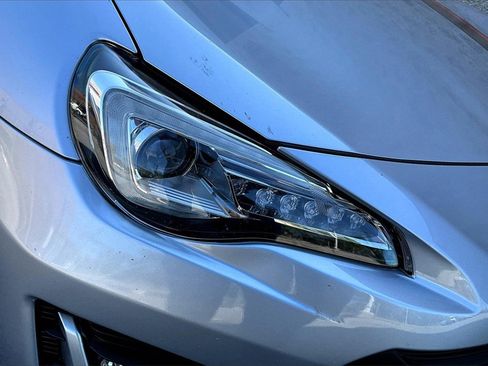 Used 2018 Subaru BRZ Limited w/ Performance Package image 28