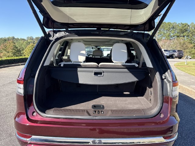 Used 2022 Lincoln Aviator Black Label w/ Dynamic Handling Package AWD/4WD image 18