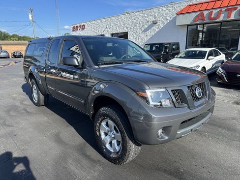 Used 2013 Nissan Frontier SV AWD/4WD image 3