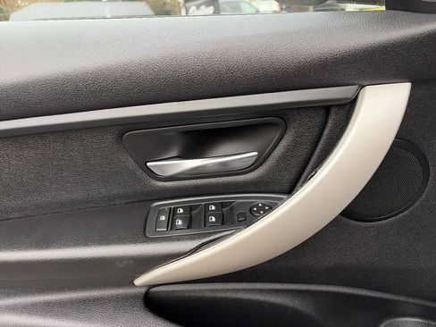 Used 2014 BMW 320i Sedan RWD image 33
