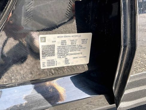 Used 2019 Chevrolet Suburban Premier AWD/4WD image 36