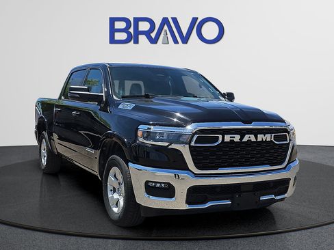 Used 2025 RAM 1500 Big Horn AWD/4WD image 6