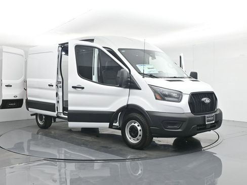 New 2026 Ford Transit 250 148 Medium Roof w/ Load Area Protection Package RWD image 34