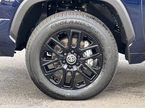 Used 2025 Toyota Tundra Limited image 33