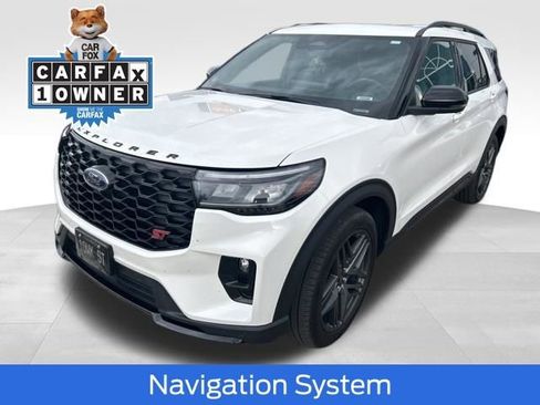 Used 2025 Ford Explorer ST image 1