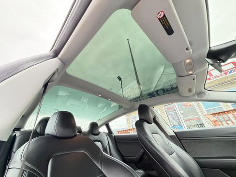 Used 2018 Tesla Model 3 Long Range image 47