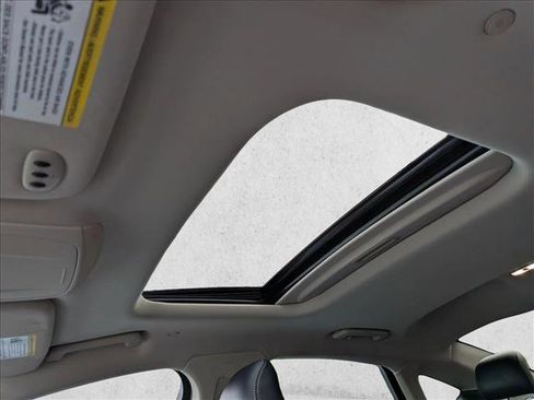 Used 2019 Ford Fusion Energi Titanium image 12