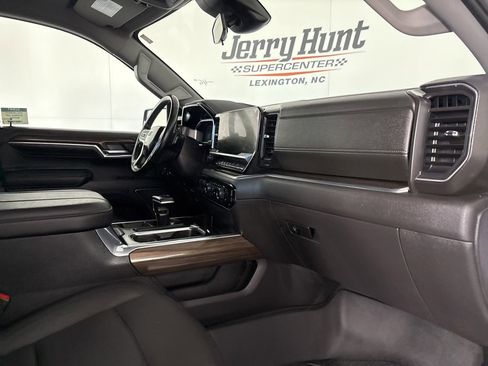 Used 2024 Chevrolet Silverado 1500 LT Trail Boss w/ Protection Package image 29