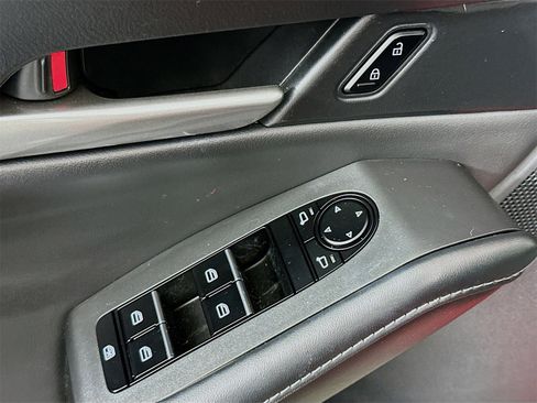 Certified 2023 MAZDA CX-30 AWD 2.5 S w/ Select Package image 18