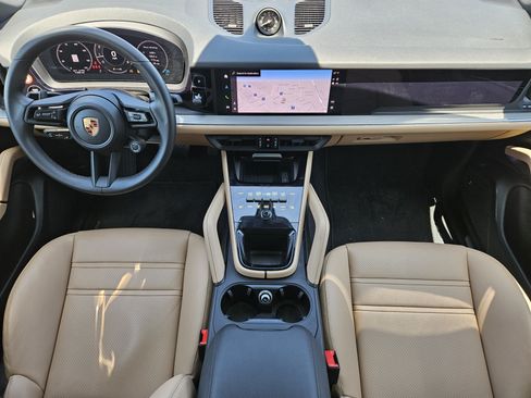 Certified 2026 Porsche Cayenne Coupe AWD/4WD image 24