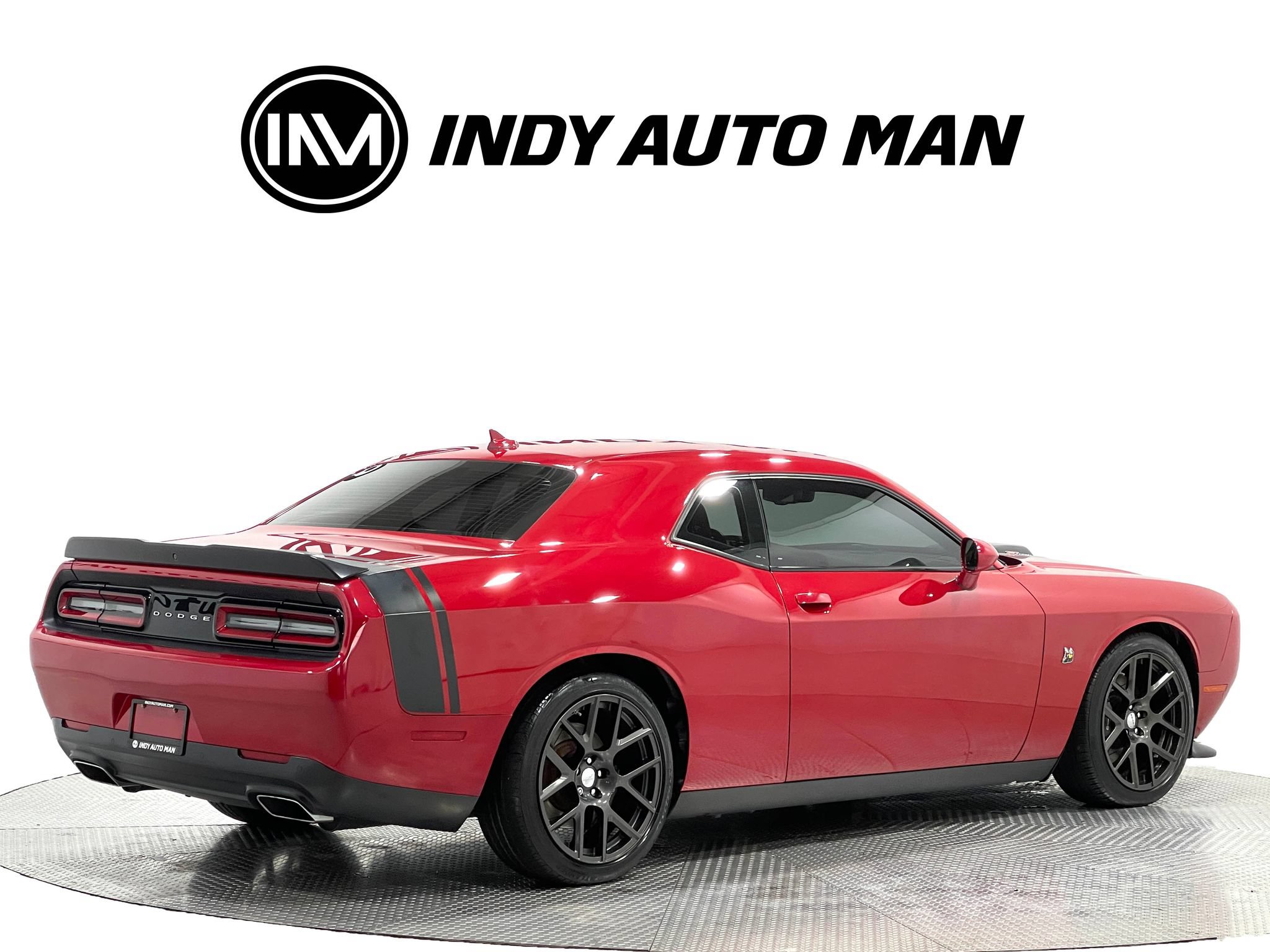 Used 2016 Dodge Challenger R/T Scat Pack RWD image 4