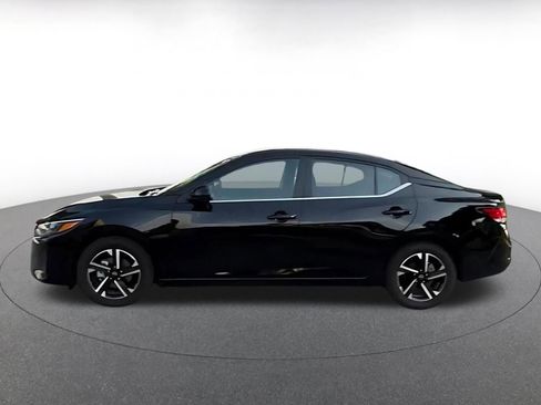 Used 2025 Nissan Sentra SV FWD image 9