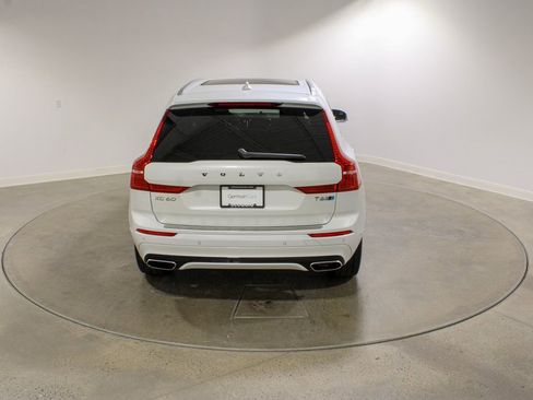 Used 2018 Volvo XC60 T6 R-Design w/ Convenience Package image 5