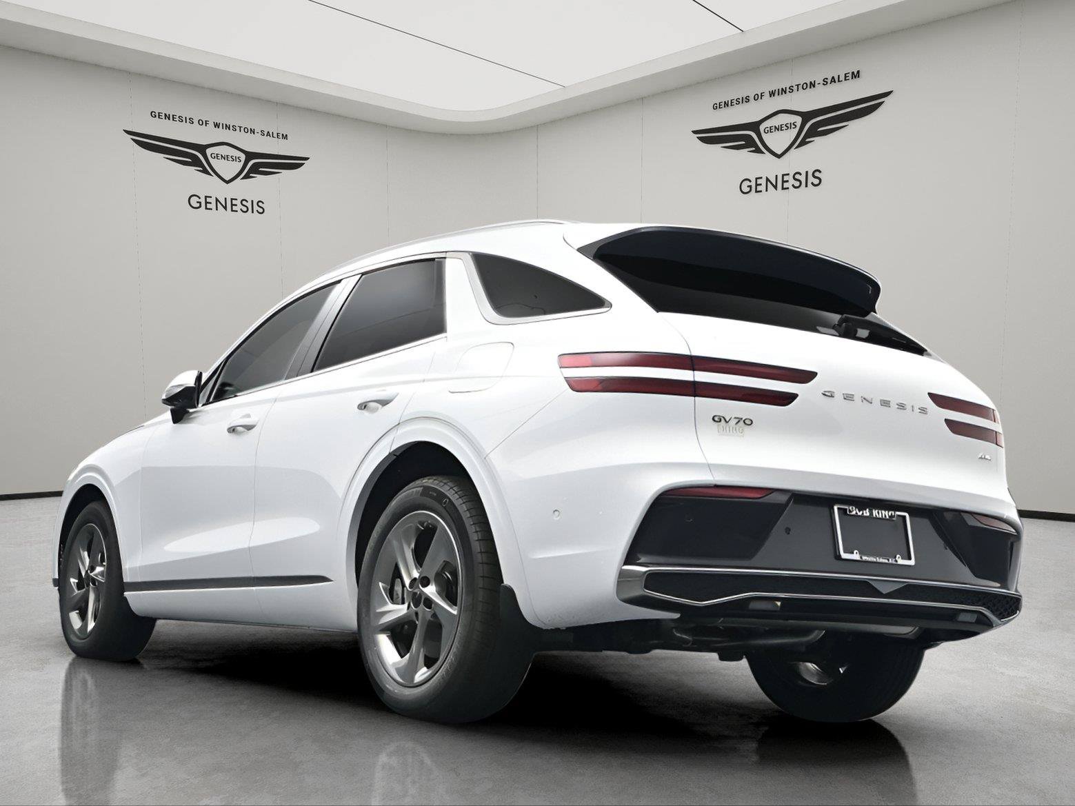 Used 2026 Genesis GV70 2.5T Advanced AWD/4WD image 5
