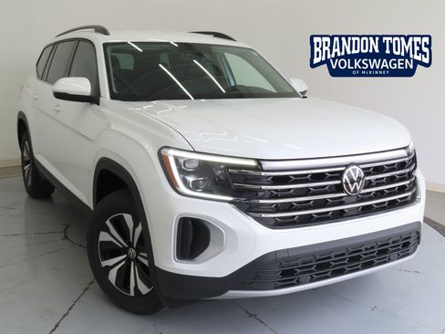 New 2026 Volkswagen Atlas SE FWD image 1