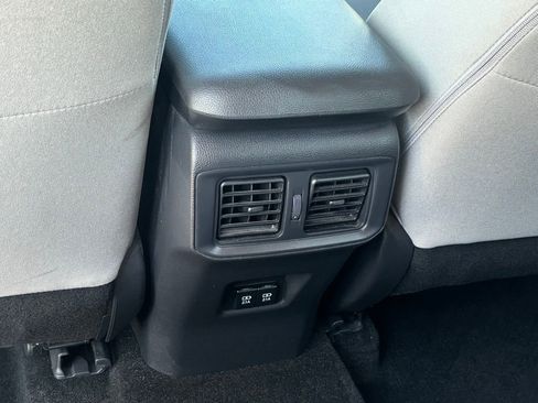 Used 2019 Toyota RAV4 XLE image 17