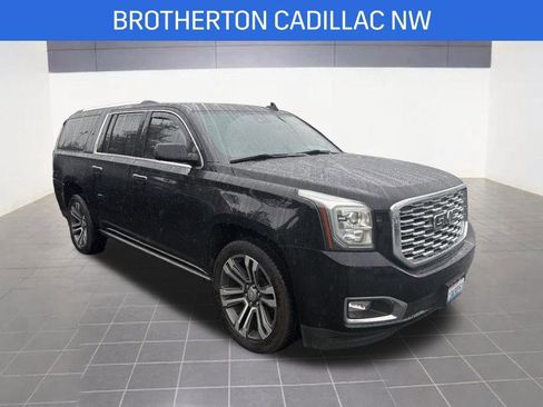 Used 2020 GMC Yukon XL Denali w/ Denali Premium Package image 2