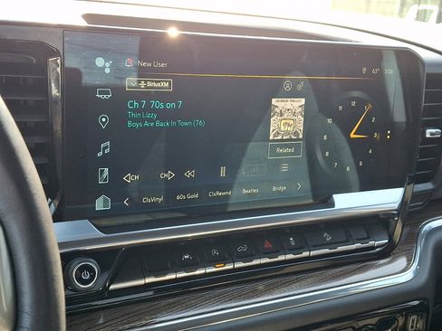 Used 2023 Chevrolet Silverado 1500 RST w/ Z71 Off-Road Package image 17