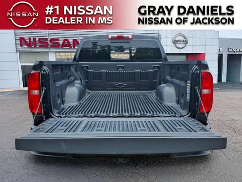 Used 2020 Chevrolet Colorado LT w/ Safety Package RWD image 8
