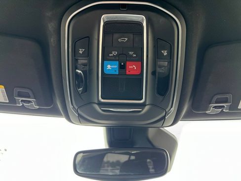 Used 2024 Jeep Grand Cherokee Altitude AWD/4WD image 33