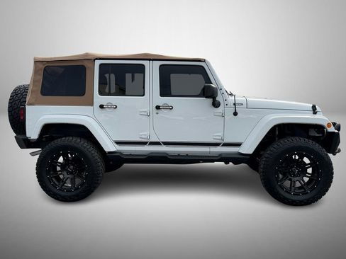 Used 2017 Jeep Wrangler Unlimited Sahara w/ Dual Top Group image 6