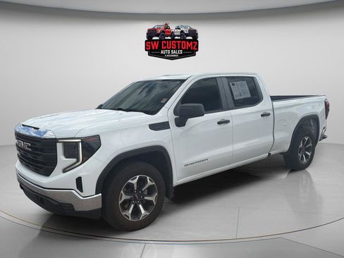 Used 2023 GMC Sierra 1500 Pro w/ Pro Value Package AWD/4WD image 3