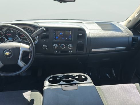 Used 2013 Chevrolet Silverado 1500 LT AWD/4WD image 30
