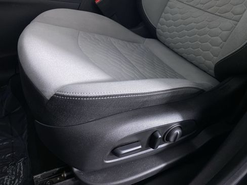 Used 2019 Chevrolet Equinox LS w/ LS Convenience Package FWD image 9