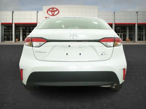 New 2026 Toyota Corolla LE image 17
