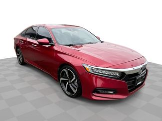 Used 2019 Honda Accord Touring video 1