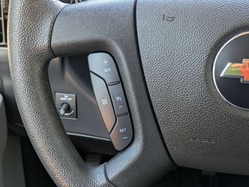 Used 2024 Chevrolet Express 2500 w/ Driver Convenience Package RWD image 15