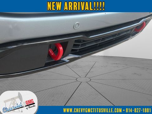 Used 2023 GMC Sierra 1500 AT4 w/ AT4 Premium Package AWD/4WD image 11