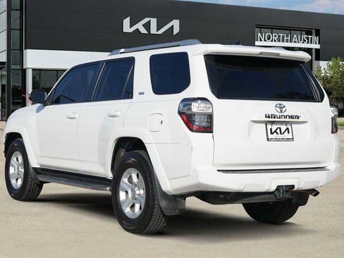Used 2016 Toyota 4Runner SR5 Premium RWD image 4