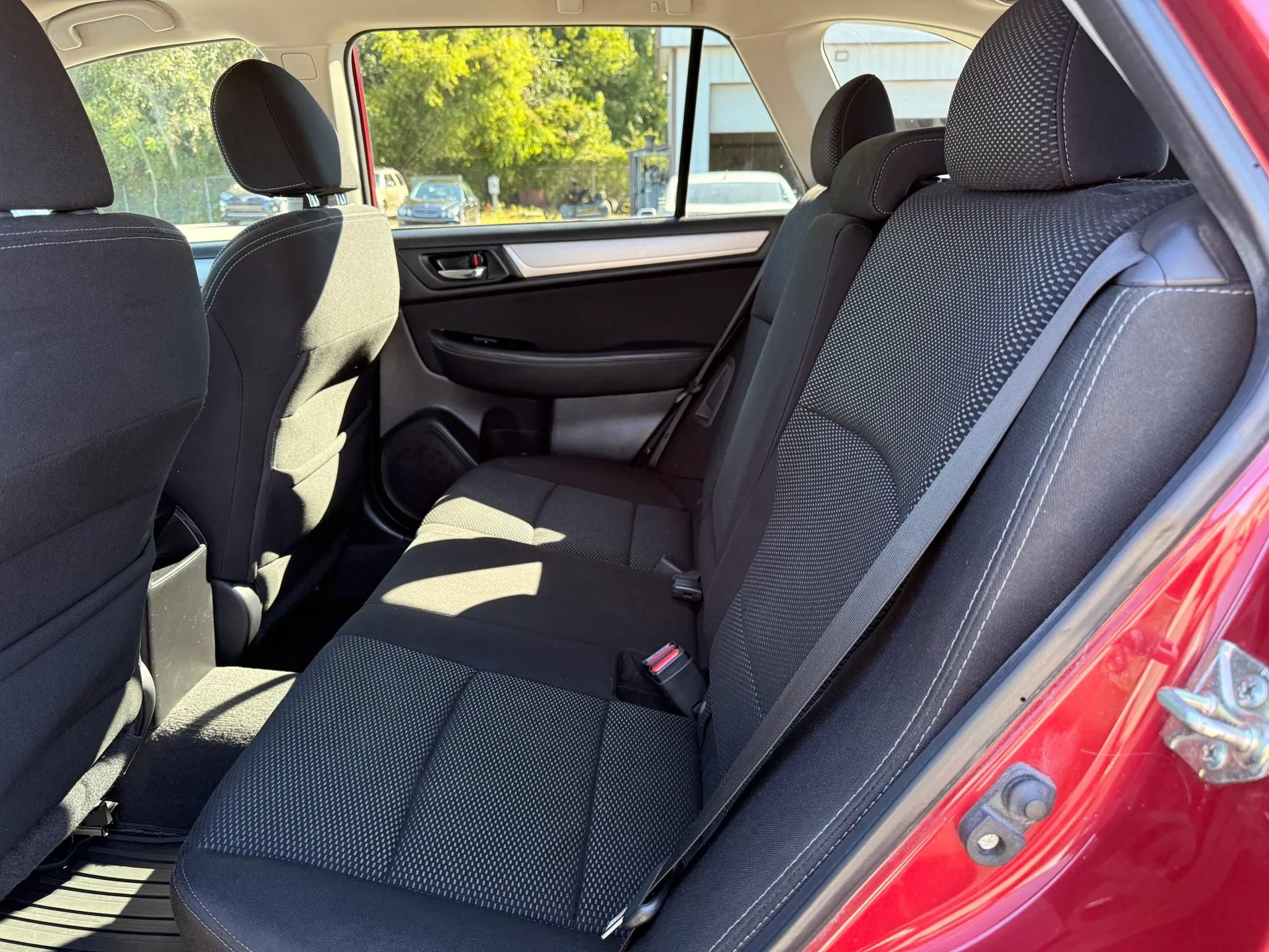 Used 2017 Subaru Outback 2.5i Premium AWD/4WD image 21