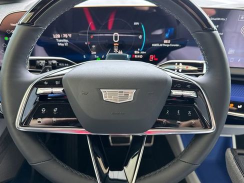 New 2026 Cadillac Optiq Luxury 2 w/ LPO, Floor Liner Package AWD/4WD image 23