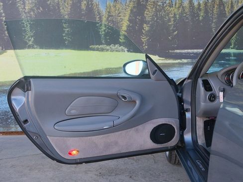 Used 2002 Porsche 911 Carrera image 12