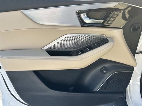 Used 2023 Acura MDX FWD w/ Technology Package image 18