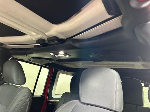 Used 2020 Jeep Wrangler Unlimited Sport S image 12