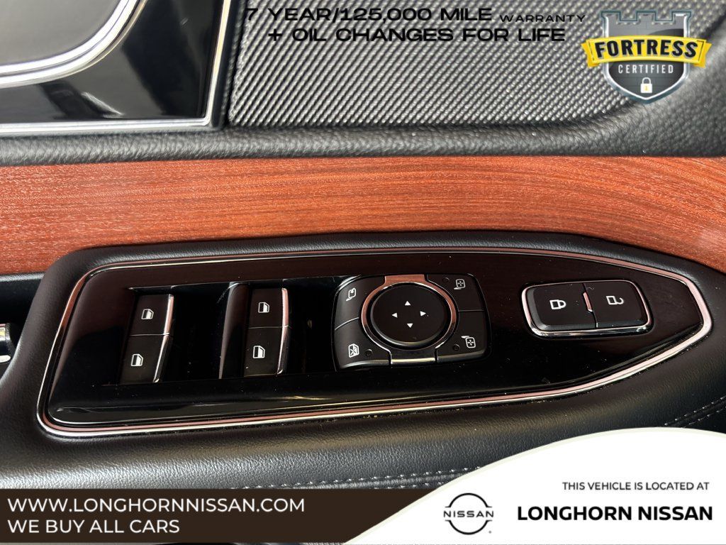 Used 2020 Lincoln Navigator 4WD image 22
